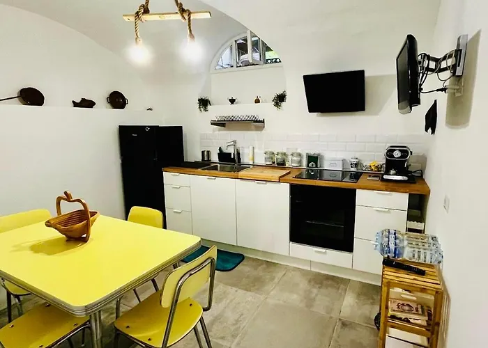 Underground Apartament *